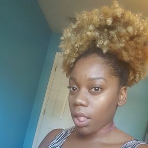 Meet your Posher, Kiara